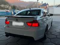 Gebraucht BMW 330 Performance 272 PS (200 kW) 2010 Weiß Limousine