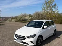 Gebraucht Mercedes B180 116 PS (85 kW) 2019 Schwarz Kleinwagen