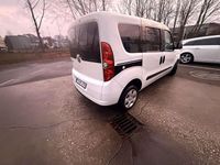 Gebraucht Opel Combo Edition 105 PS (77 kW) 2014 Kombi