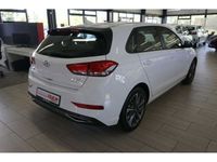 Gebraucht Hyundai i30 Pure 110 PS (80 kW) 2024 Weiß Limousine