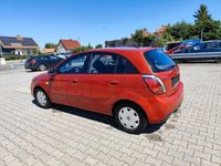 Second-hand Kia Rio Vision 97 CP (71 kW) 2011 Roșu Hatchback