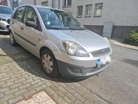 Gebraucht Ford Fiesta 100 PS (73 kW) 2006 Silber Kleinwagen