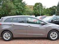 Gebraucht Hyundai i30 135 PS (99 kW) 2014 Cashmere brown / mic Kombi
