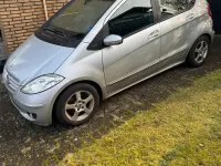 Gebraucht Mercedes A180 109 PS (80 kW) 2005 Silber Kleinwagen