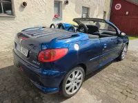Gebraucht Peugeot 206 CC Quiksilver 109 PS (80 kW) 2006 Blau Cabrio