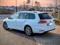 Gebraucht VW Golf VII Sound 150 PS (110 kW) 2017 Weiß Kombi