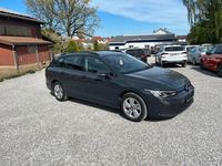 Gebraucht VW Golf VIII 150 PS (110 kW) 2023 Uranograu/cinza urano Kombi