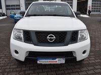 Gebraucht Nissan Navara XE 144 PS (105 kW) 2015 Weiß Abholung