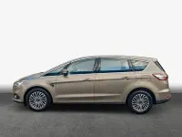 Gebraucht Ford S-MAX Titanium 150 PS (110 kW) 2019 Silber Van / Kleinbus