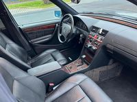 Gebraucht Mercedes C280 Elegance 197 PS (144 kW) 2000 Silber Limousine