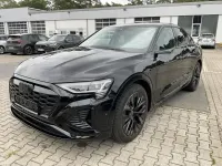 Gebraucht Audi Q8 Sportback e-tron Comfort 300 kW (408 PS) 2023 Mythosschwarz (metallic) SUV