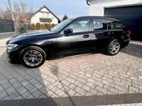 Gebraucht BMW 318 156 PS (114 kW) 2022 Schwarz Kombi