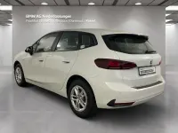 Gebraucht BMW 220 Active Tourer 156 PS (114 kW) 2023 Weiß Van / Kleinbus