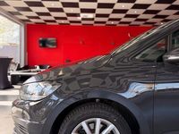 Gebraucht VW Touran 150 PS (110 kW) 2016 Grau Van / Kleinbus