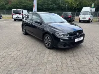 Gebraucht VW Polo Life 80 PS (58 kW) 2023 Schwarz Kleinwagen