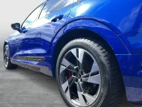 Gebraucht Audi Q8 e-tron S-Line 250 kW (340 PS) 2023 Blau SUV