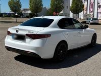 Gebraucht Alfa Romeo Giulia Super 150 PS (110 kW) 2017 Weiß Limousine