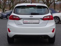 Gebraucht Ford Fiesta Cool & Connect 75 PS (55 kW) 2022 Weiß Kleinwagen