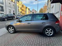 Gebraucht VW Golf VI 105 PS (77 kW) 2010 Silber Kleinwagen
