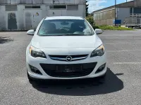 Gebraucht Opel Astra Selection 110 PS (80 kW) 2013 Weiß Kombi