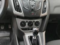 Gebraucht Ford Focus 125 PS (91 kW) 2014 Schwarz Kombi