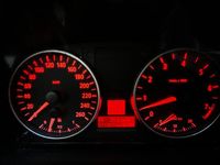 Gebraucht BMW 325 218 PS (160 kW) 2005 Silber Limousine