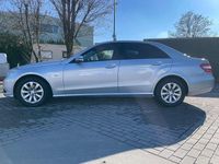 Gebraucht Mercedes E220 170 PS (125 kW) 2009 Silber Limousine