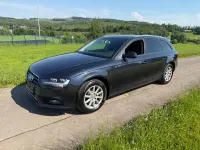 Gebraucht Audi A4 Attraction 177 PS (130 kW) 2014 Blau Kombi