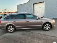 Gebraucht Skoda Superb Ambition 125 PS (91 kW) 2010 Violett Kombi