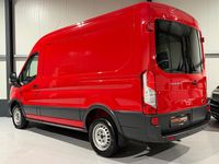 Gebraucht Ford Transit Trend 101 PS (74 kW) 2016 Rot Van / Kleinbus