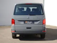Gebraucht VW Caravelle Trendline 150 PS (110 kW) 2024 Grau Van