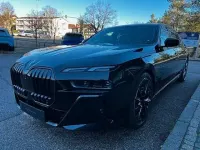 Gebraucht BMW 740 Sport Line 286 PS (210 kW) 2025 Schwarz Limousine