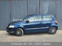 Gebraucht VW Fox 54 PS (39 kW) 2009 Blau Kleinwagen