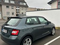 Gebraucht Skoda Fabia 65 PS (47 kW) 2017 Grau Kleinwagen