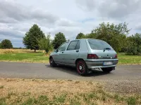 Gebraucht Renault Clio 75 PS (55 kW) 1992 Kleinwagen