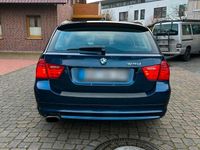 Second-hand BMW 525 218 CP (160 kW) 2010 Albastru Break
