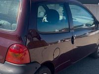 Second-hand Renault Twingo 75 CP (55 kW) 2001 Roșu Hatchback