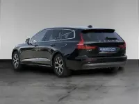 Gebraucht Volvo V60 Core 250 PS (183 kW) 2022 Black stone Kombi