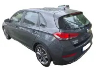 Gebraucht Hyundai i30 Trend 120 PS (88 kW) 2022 Silber / grau Limousine