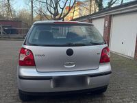 Gebraucht VW Polo 64 PS (47 kW) 2004 Silber Kleinwagen