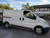 Gebraucht Opel Vivaro 130 PS (95 kW) 2013 Weiß Van / Kleinbus