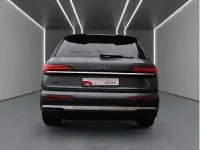 Gebraucht Audi SQ7 507 PS (372 kW) 2025 Grau (daytonagrau perleffekt) SUV