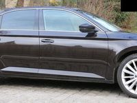 gebraucht Skoda Superb 2,0 TDI 190 PS metallic braun