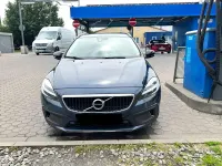 Gebraucht Volvo V40 120 PS (88 kW) 2017 Blau Kleinwagen