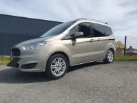 Gebraucht Ford Tourneo Courier 101 PS (74 kW) 2015 Beige Van / Kleinbus