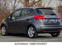 Gebraucht Kia Venga 125 PS (91 kW) 2010 Grau Kleinwagen