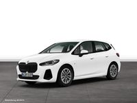Gebraucht BMW 220 Active Tourer M Sport 156 PS (114 kW) 2025 Weiß Van / Kleinbus