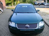 Gebraucht VW Passat 141 PS (103 kW) 2001 Grün metallic Kombi
