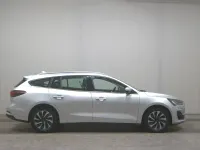Gebraucht Ford Focus Titanium 120 PS (88 kW) 2022 Silber Kombi