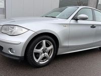 Gebraucht BMW 118 129 PS (94 kW) 2005 Silber Kleinwagen